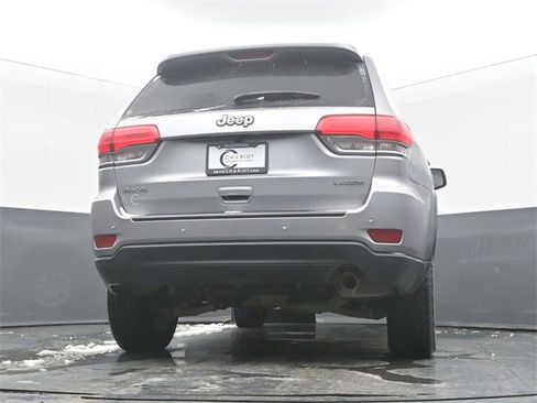 Used 2018 Jeep Grand Cherokee Laredo image 46