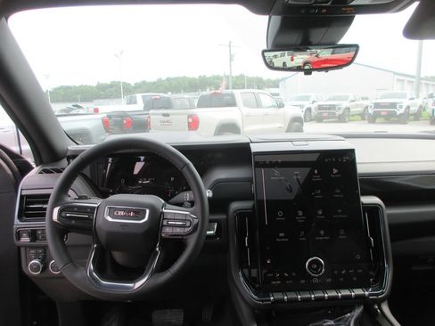 New 2026 GMC Yukon XL AT4 w/ AT4 Premium Package AWD/4WD image 16