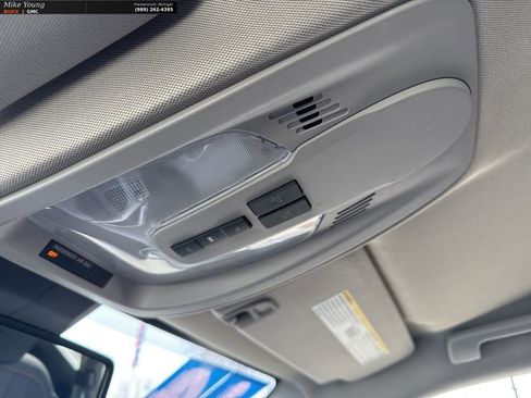 Used 2014 GMC Terrain SLE image 28