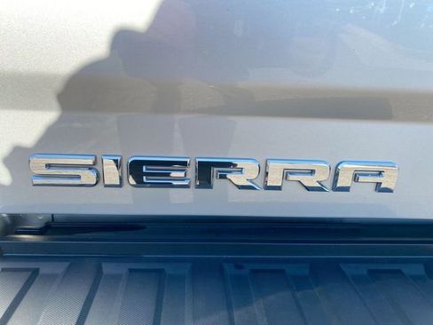 Used 2017 GMC Sierra 1500 SLE w/ SLE Value Package image 28