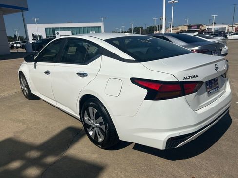 Used 2025 Nissan Altima 2.5 S image 7