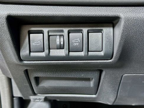 Used 2023 Subaru Outback Limited w/ Popular Package #2 image 10