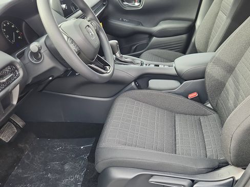 Used 2026 Honda HR-V LX image 7