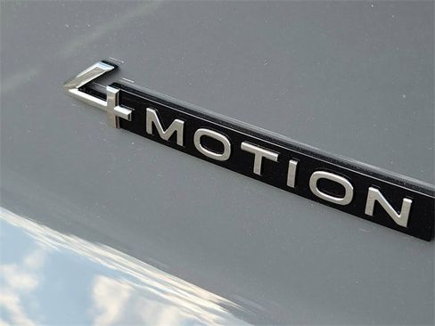 New 2026 Volkswagen Atlas Cross Sport SEL Premium R-Line image 11