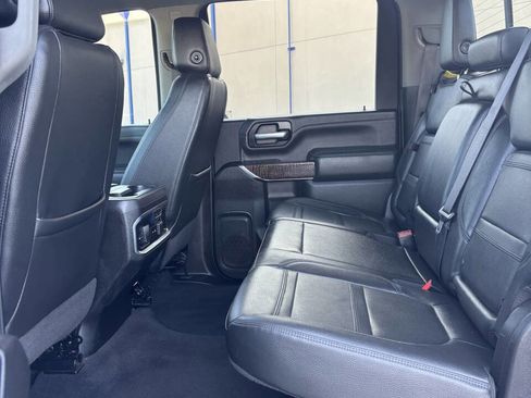 Used 2021 GMC Sierra 2500 Denali w/ Denali Ultimate Package image 20