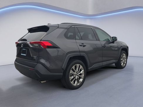 Used 2021 Toyota RAV4 XLE Premium AWD/4WD image 6