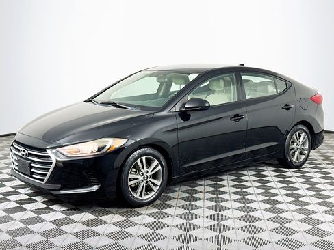Used 2018 Hyundai Elantra SEL image 4