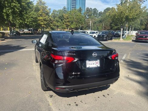 New 2025 Nissan Versa SV image 5
