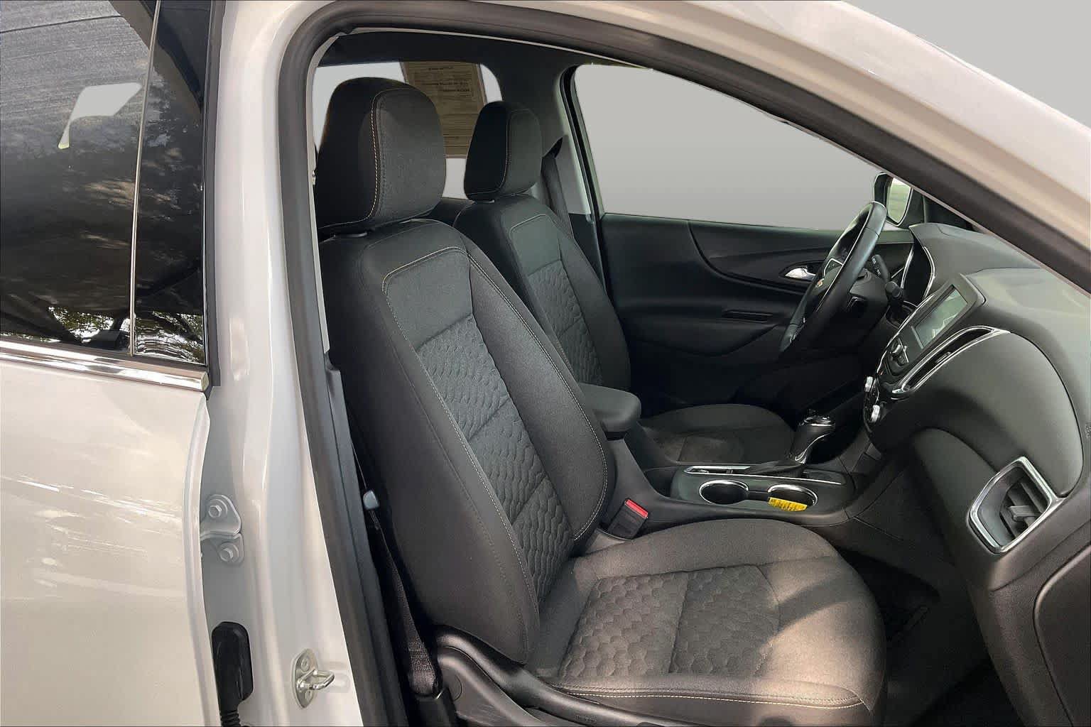 Used 2018 Chevrolet Equinox LT FWD image 9
