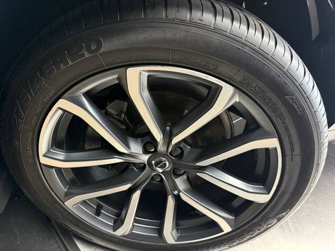 Used 2016 Volvo XC90 T6 Momentum w/ Momentum Plus Package AWD/4WD image 31