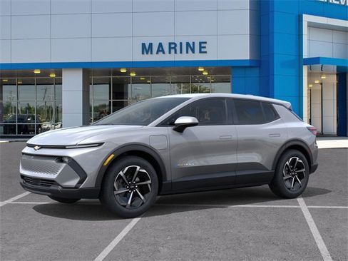 New 2026 Chevrolet Equinox EV LT image 2