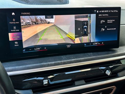 Certified 2023 BMW X7 xDrive40i w/ Premium Package image 15