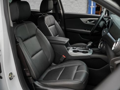 Used 2023 Chevrolet Blazer LT image 25