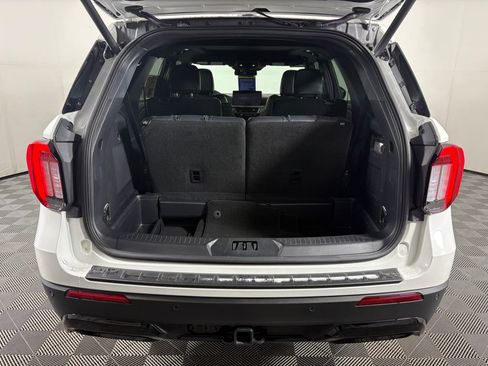 Certified 2025 Ford Explorer ST-Line w/ Premium Package image 33