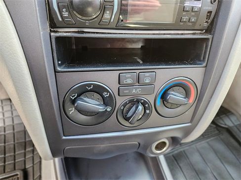 Used 2003 Hyundai Elantra GLS image 17