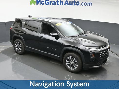 Used 2025 Chevrolet Equinox LT AWD/4WD image 3