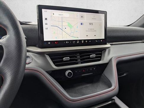 Used 2025 Ford Explorer ST-Line w/ ST-Line Street Pack image 15