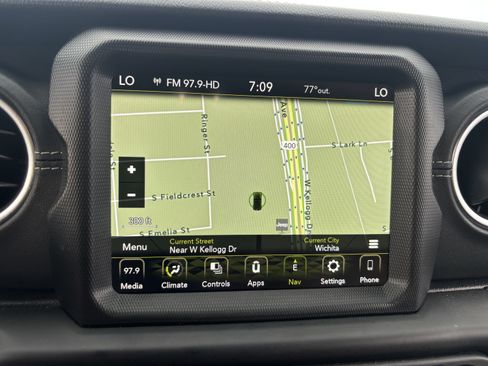 Used 2023 Jeep Wrangler Unlimited Sahara AWD/4WD image 14