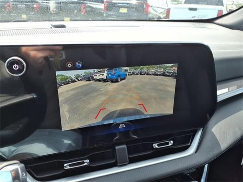 New 2026 Chevrolet Equinox LT w/ Convenience Package II image 17