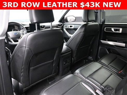 Used 2024 Ford Explorer XLT w/ Equipment Group 202A image 15
