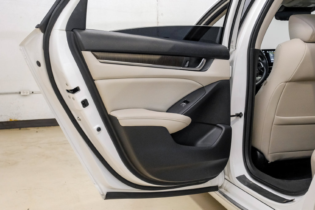 Used 2019 Honda Accord EX-L image 56