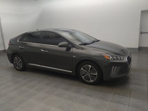 Used 2020 Hyundai Ioniq Limited FWD image 11