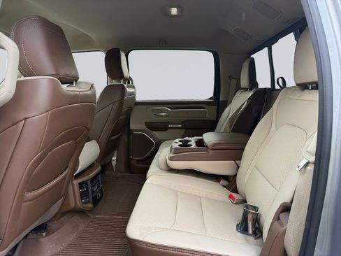 Used 2020 RAM 1500 Laramie image 16