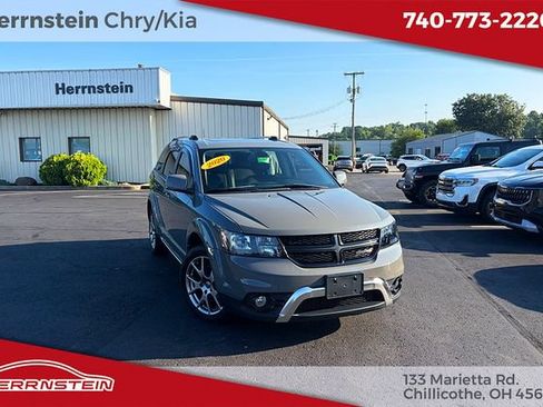 Used 2020 Dodge Journey Crossroad w/ Popular Equipment Group FWD image 1