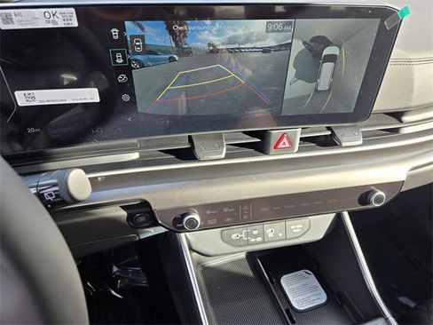 New 2026 Kia Carnival SX image 12