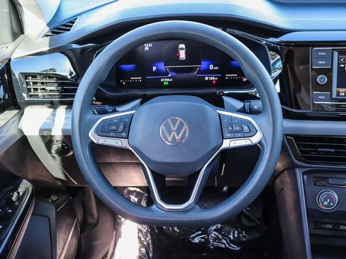 Used 2022 Volkswagen Taos S image 16