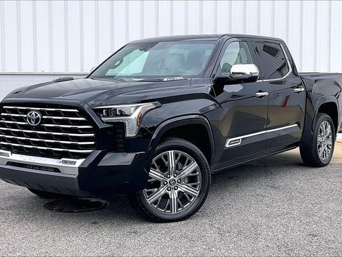 Used 2024 Toyota Tundra Capstone AWD/4WD image 2