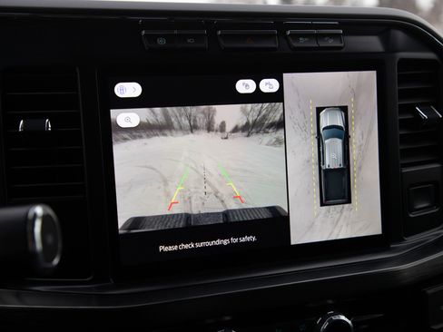 Used 2024 Ford F250 Lariat w/ Sport Appearance Package image 29