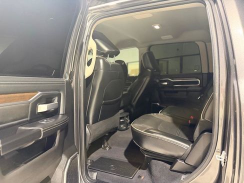 Used 2024 RAM 2500 Laramie w/ Safety Group AWD/4WD image 11