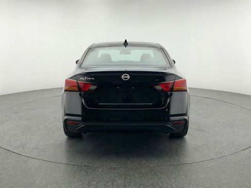 Used 2025 Nissan Altima 2.5 SV image 7