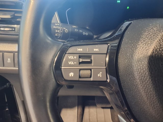 Certified 2024 Honda Pilot Touring image 27