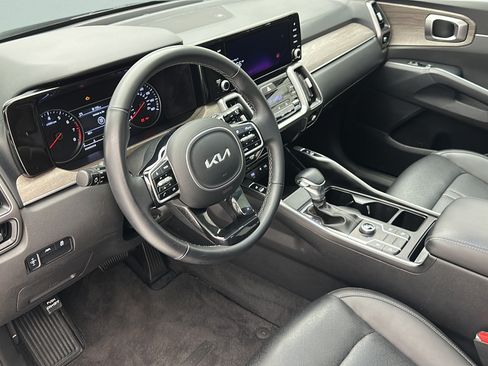 Used 2023 Kia Sorento S w/ Panoramic Sunroof Package AWD/4WD image 12