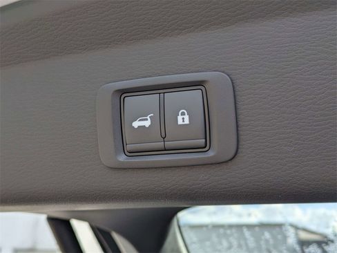 New 2026 Mitsubishi Outlander SE image 14