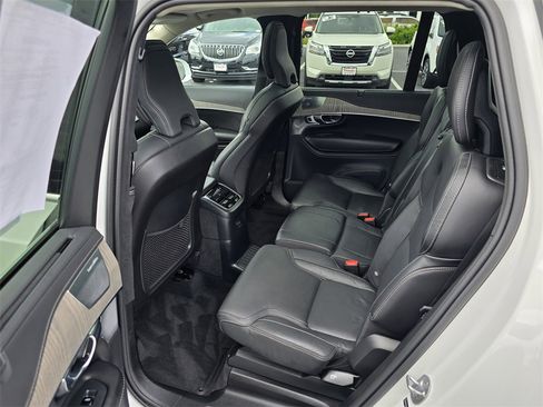 Used 2023 Volvo XC90 T8 Ultimate image 26