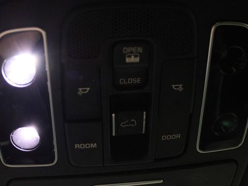 Used 2014 Kia Soul ! w/ Sun & Sound Package FWD image 39