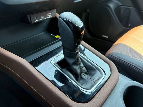 Certified 2025 Subaru Forester Touring w/ Popular Package - Touring AWD/4WD image 19