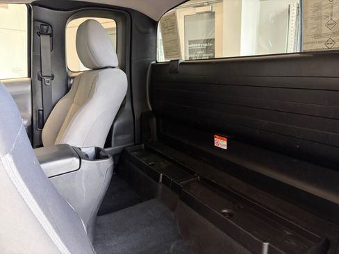 Used 2021 Toyota Tacoma SR RWD image 19