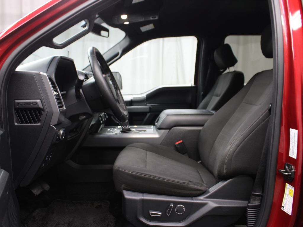 Used 2017 Ford F150 XLT w/ Equipment Group 302A Luxury AWD/4WD image 15
