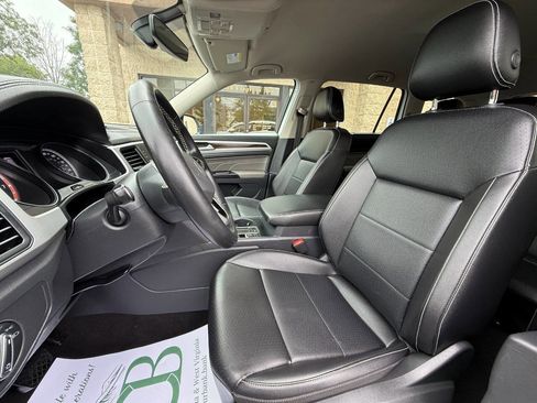 Used 2021 Volkswagen Atlas SE image 16