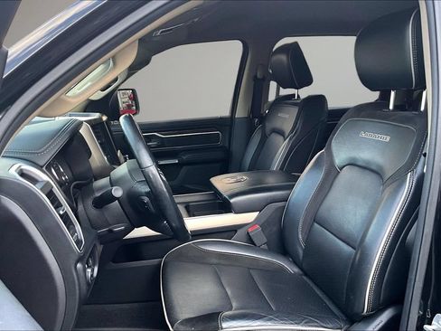 Used 2019 RAM 1500 Laramie AWD/4WD image 22