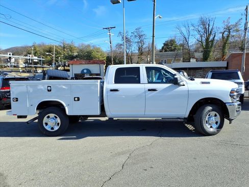 New 2026 RAM 2500 Tradesman image 3