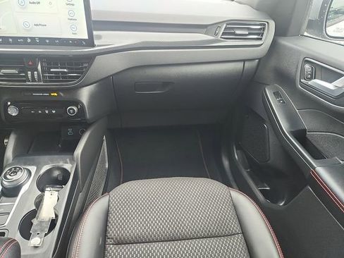 Certified 2023 Ford Escape ST-Line Select w/ Tech Pack #2 AWD/4WD image 10