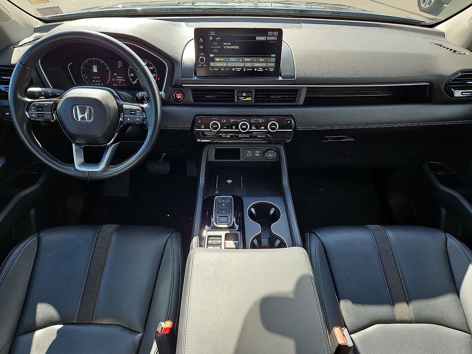 Used 2025 Honda Pilot EX-L image 11