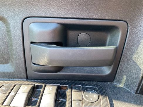 Used 2022 RAM 2500 Tradesman w/ Chrome Appearance Group AWD/4WD image 14
