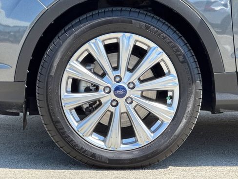 Used 2017 Ford Escape Titanium AWD/4WD image 27