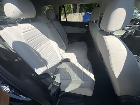 Used 2024 Volkswagen Tiguan S image 18